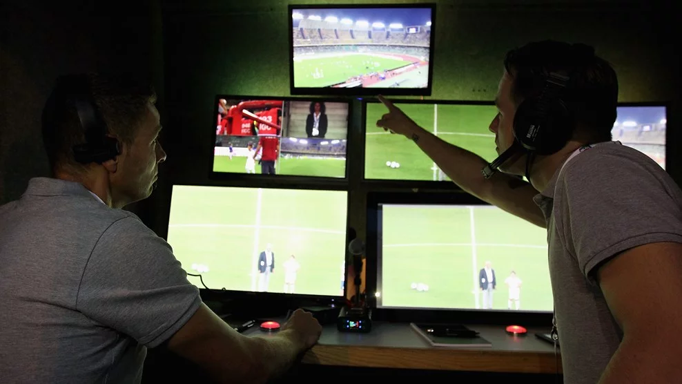 Real Madrid từ chối họp bàn cải tổ trọng tài Tây Ban Nha